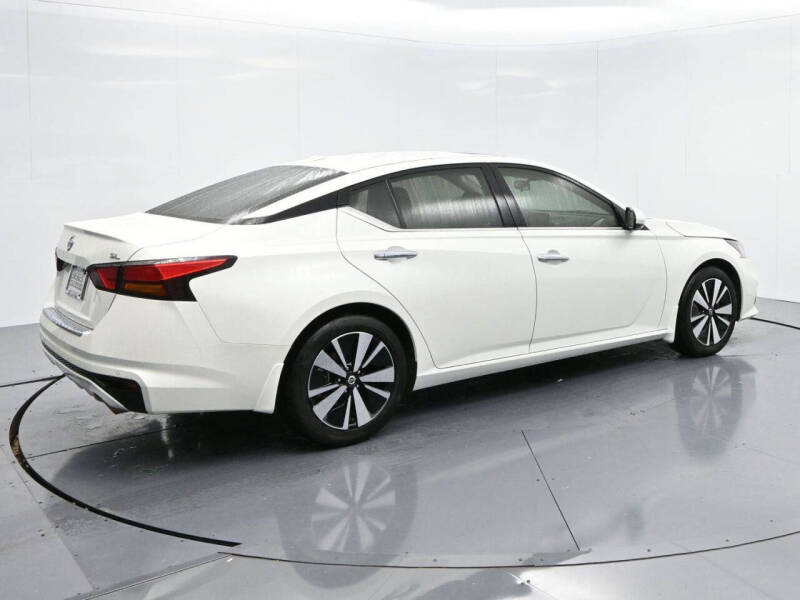 2022 Nissan Altima 2.5 SL