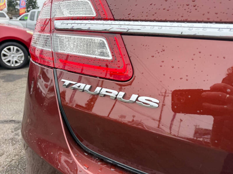 2015 Ford Taurus SEL