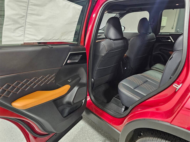 2025 Mitsubishi Outlander PHEV