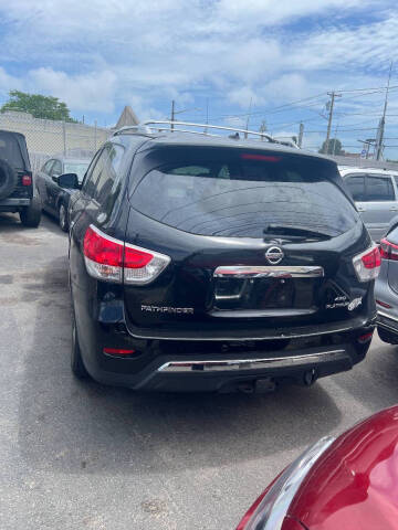 2013 Nissan Pathfinder SL