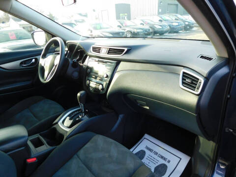 2016 Nissan Rogue SV