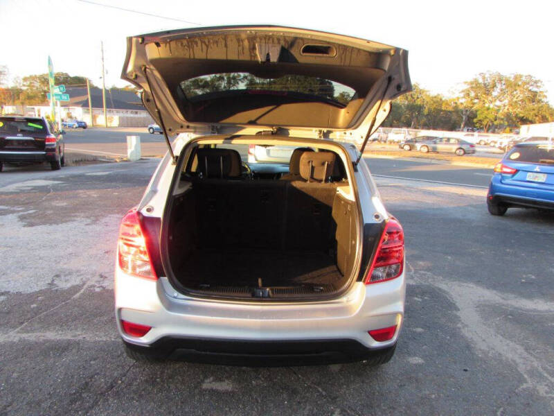 2022 Chevrolet Trax LS