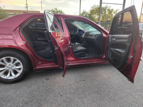 2018 Chrysler 300 Touring L