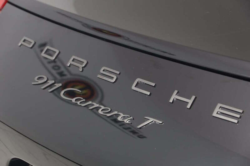 2019 Porsche 911 Carrera