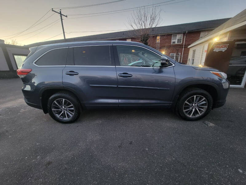 2018 Toyota Highlander XLE photo 6