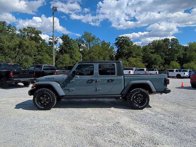 2025 Jeep Gladiator Willys