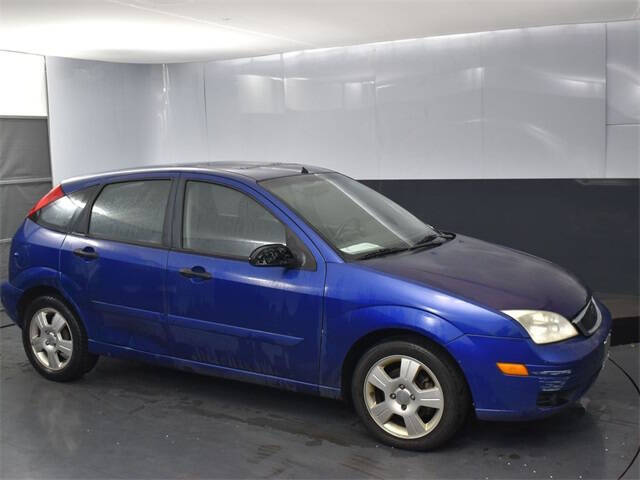 2005 Ford Focus ZX4 SE | Victory Motors of Colorado