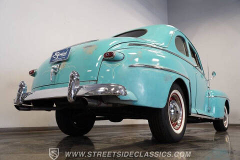 1948 Ford Deluxe