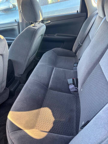 2011 Chevrolet Impala LT