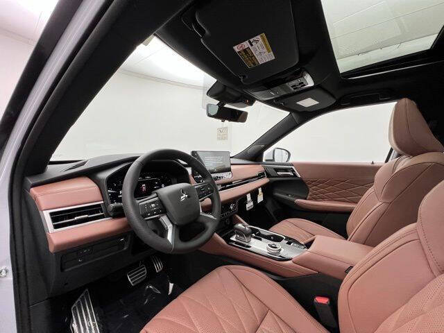 2025 Mitsubishi Outlander SEL