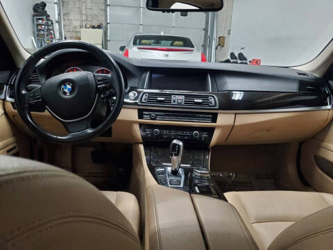2015 BMW 5 Series 528i xDrive