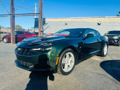 2020 Chevrolet Camaro for sale at Alliance Motors in Detroit MI