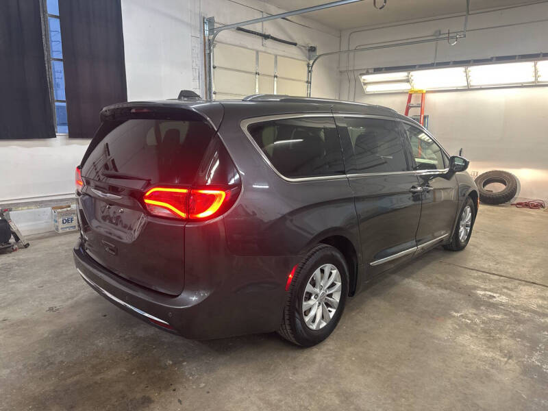 2019 Chrysler Pacifica Touring L