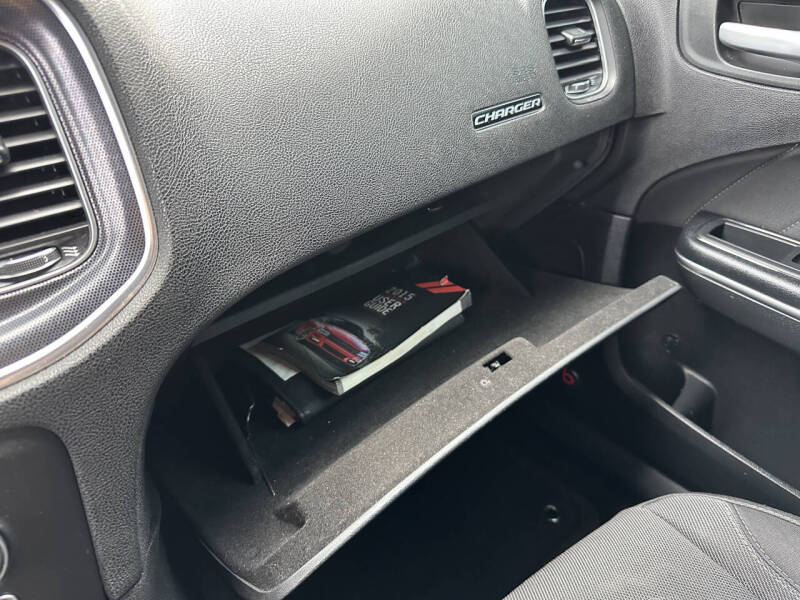 2015 Dodge Charger SXT