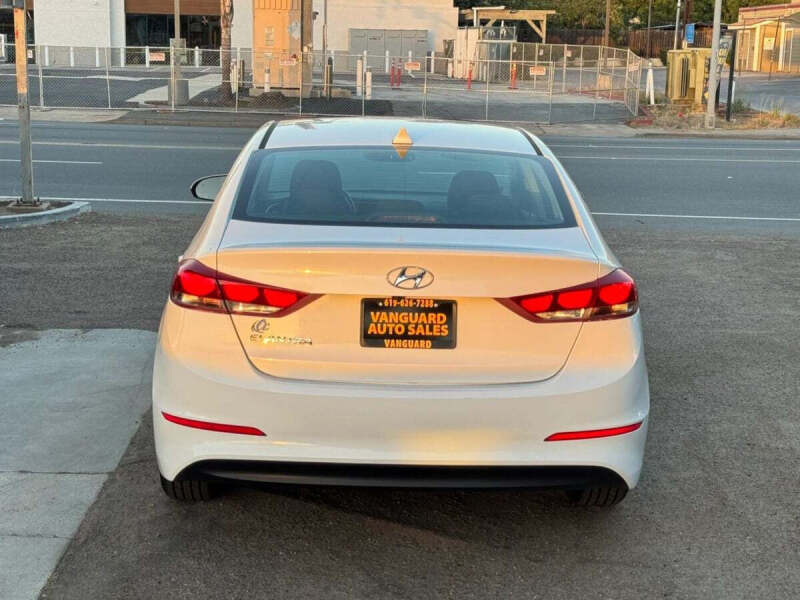2018 Hyundai Elantra