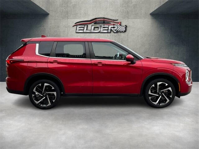 2022 Mitsubishi Outlander ES