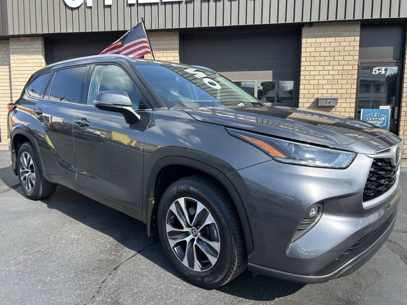 2021 Toyota Highlander XLE's photo