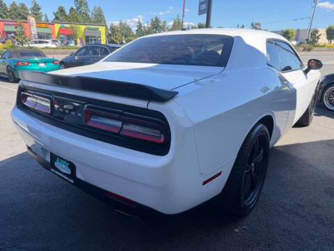 2018 Dodge Challenger SXT