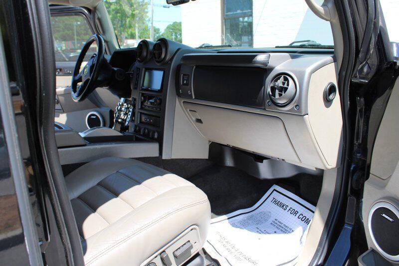2004 HUMMER H2