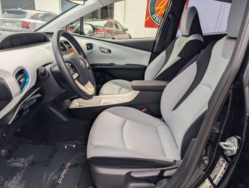 2017 Toyota Prius Three