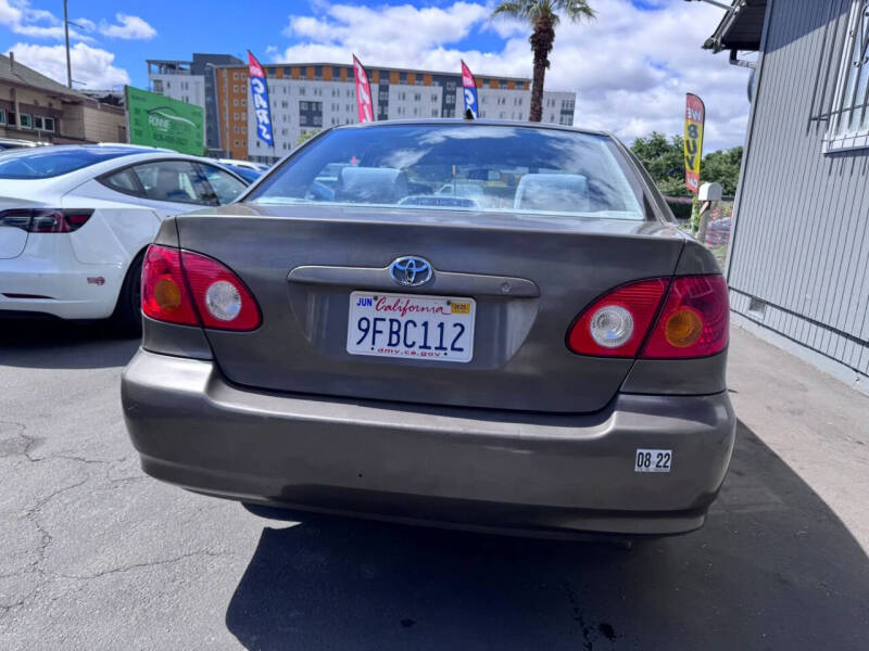 2003 Toyota Corolla