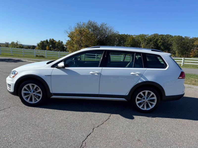 2017 Volkswagen Golf Alltrack TSI S 4Motion