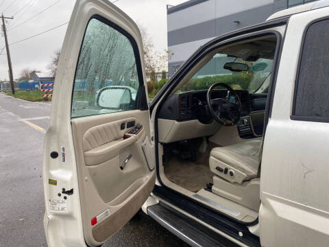 2005 Cadillac Escalade ESV Platinum Edition