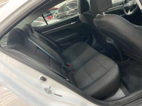 2019 Hyundai Elantra