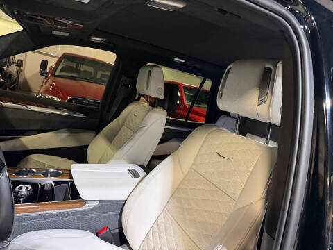 2026 Cadillac Escalade Platinum Sport