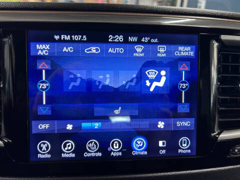 2017 Chrysler Pacifica Touring-L