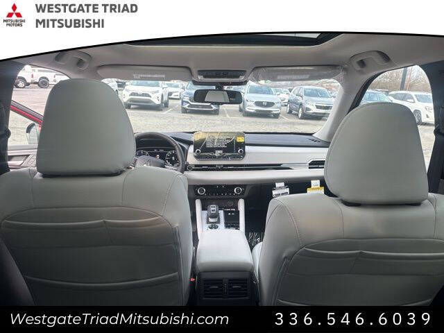 2025 Mitsubishi Outlander PHEV SEL