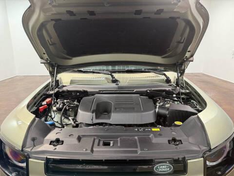 2024 Land Rover Defender 90 P400 X-Dynamic SE