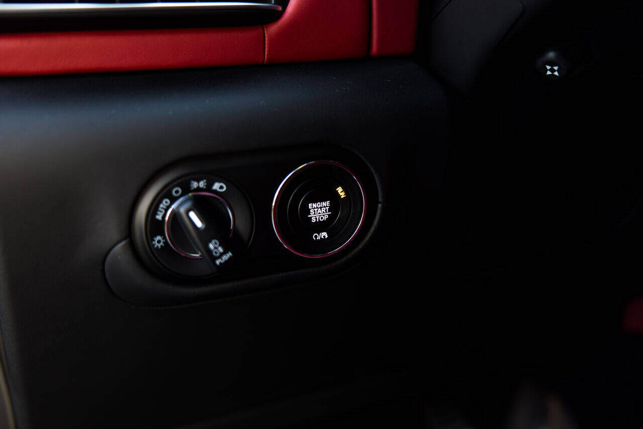 2018 Maserati Levante 32