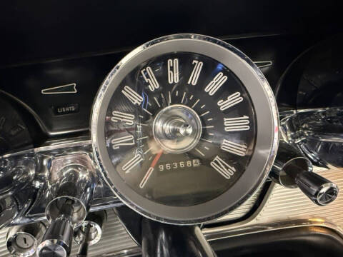 1962 Ford Thunderbird