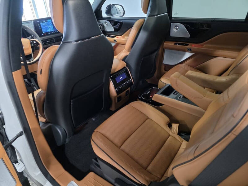 2025 Lincoln Aviator Black Label