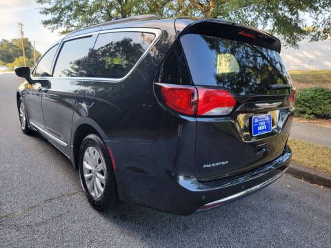 2017 Chrysler Pacifica Touring Plus