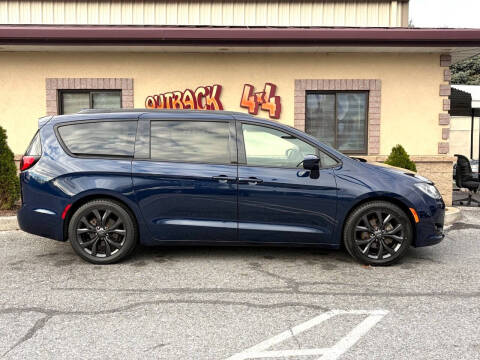 2019 Chrysler Pacifica Touring L Plus