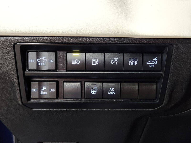 2023 Toyota Tundra Capstone HV