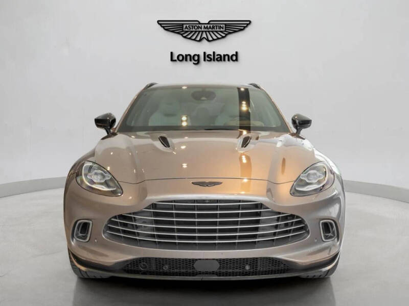 2023 Aston Martin DBX