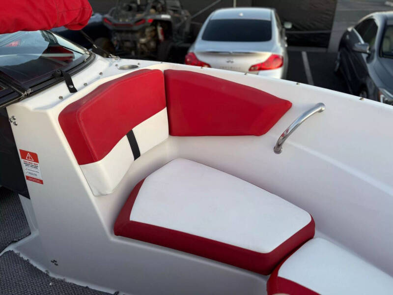 2013 Four Winns 200H