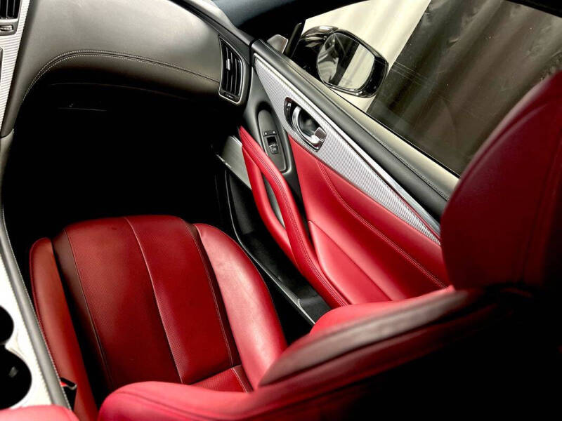 2019 Infiniti Q60 Red Sport 400