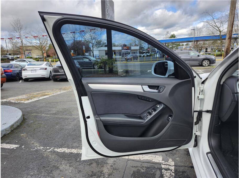 2014 Audi A4 2.0T quattro Premium Plus