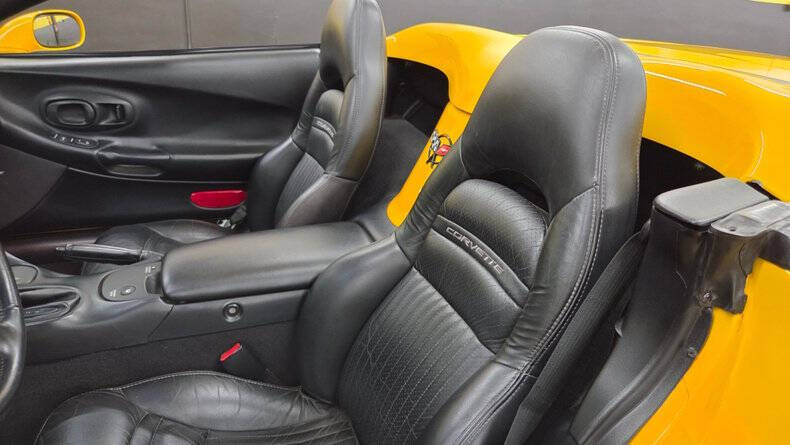 2004 Chevrolet Corvette
