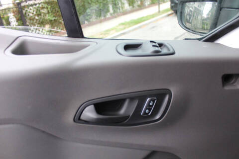 2024 Ford Transit 250