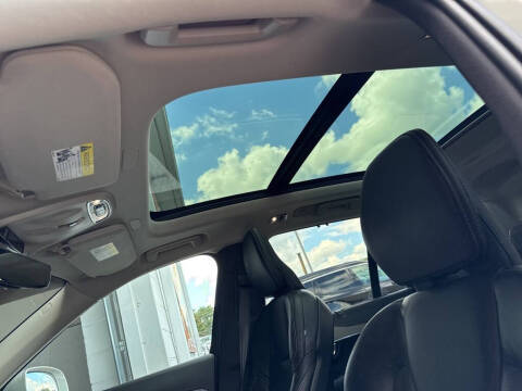 2022 Volvo XC90 T6 Inscription 7-Passenger