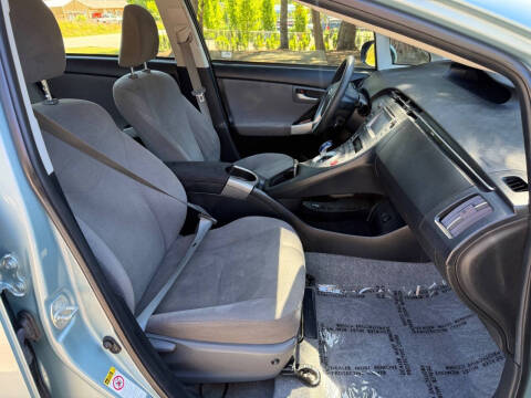 2015 Toyota Prius Three