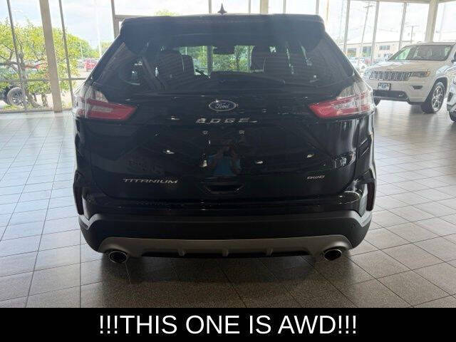 2022 Ford Edge Titanium