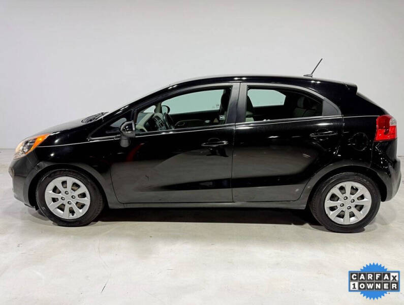 2015 Kia Rio 5-Door LX