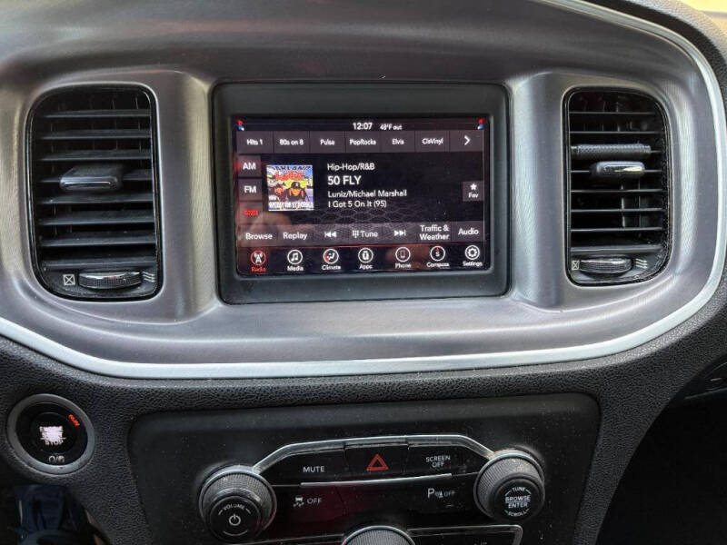 2019 Dodge Charger SXT