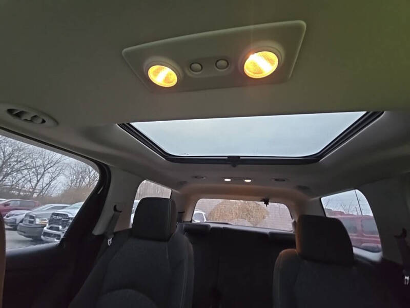 2013 GMC Acadia SLE-2